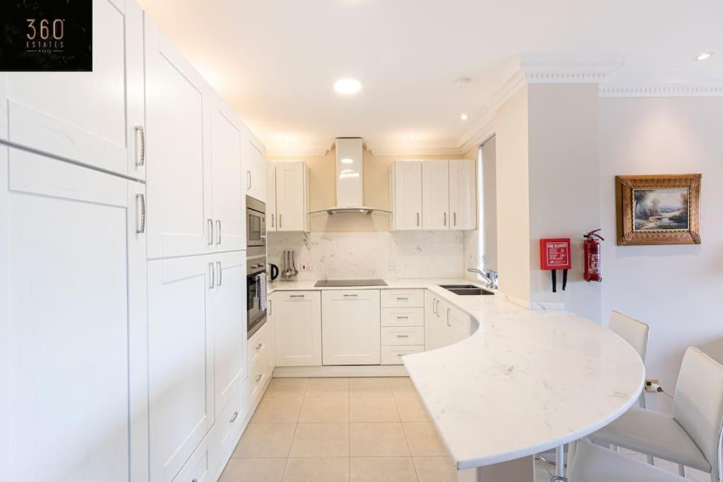 One Of A Kind, Seafront Property In St Georges Bay By 360 Estates St. Julian's Zewnętrze zdjęcie